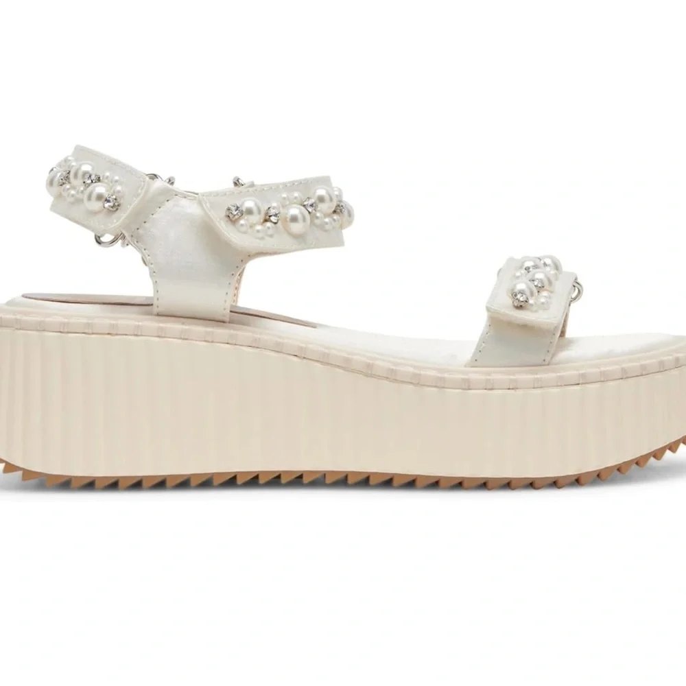 Dolce Vita Women's Debra Cream Sandals Size 7 M Good Condition - Picture 2 of 15